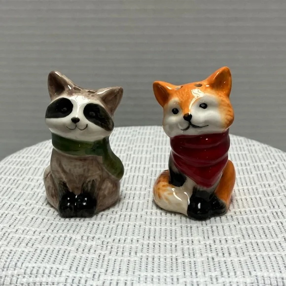 Raccoon and Fox Ceramic Shakers - Picture 7 of 7